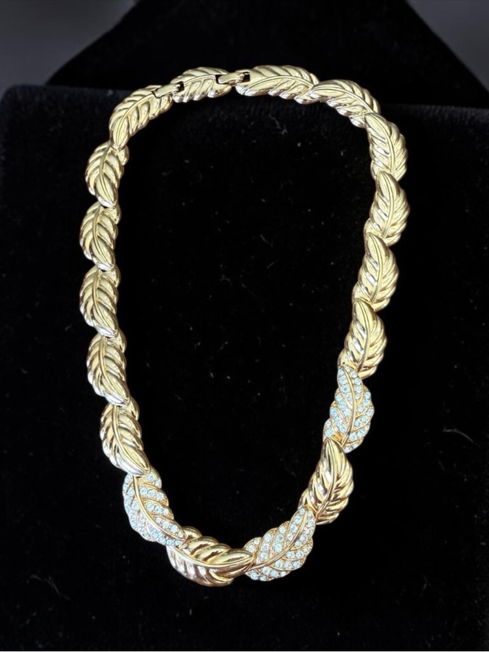 Vintage Monet Gold Tone Rhinestone Leaf Link Collar Necklace Signed 1980s